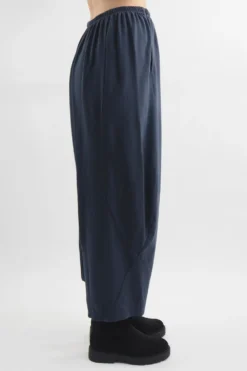 Made In Italy Lagenlook Classic Cocoon Pant Midnight 9 Made In Italy Lagenlook Classic Cocoon Pant Midnight -VogueCurve Store made in italy lagenlook classic cocoon pant midnight 3.jpg