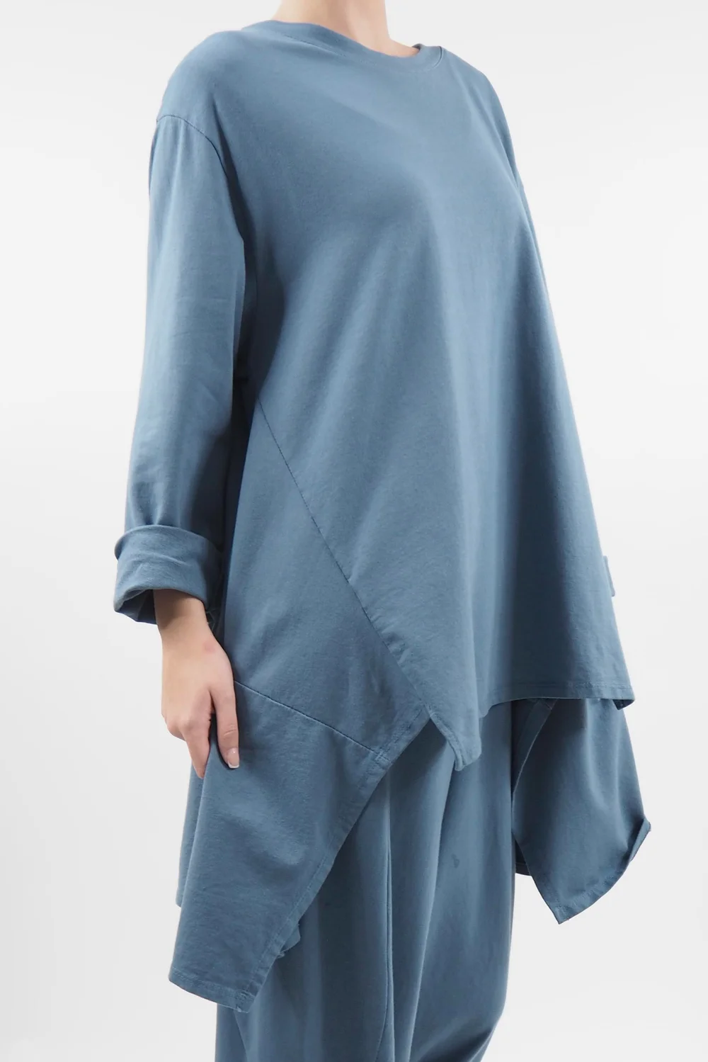 Made In Italy Lagenlook Classic Cut Out Sweatshirt Denim 4 Made In Italy Lagenlook Classic Cut Out Sweatshirt Denim - Image 2