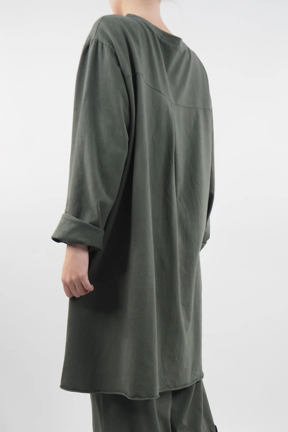 Made In Italy Lagenlook High Low Pocket Sweatshirt Bonsai 5 Made In Italy Lagenlook High Low Pocket Sweatshirt Bonsai - Image 3