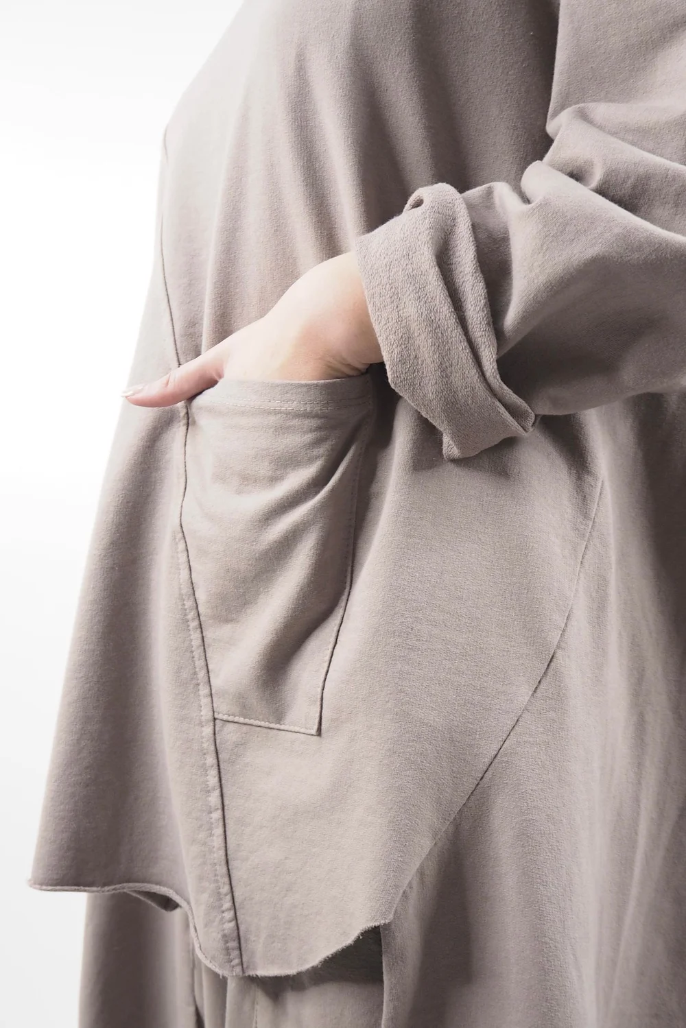 Made In Italy Lagenlook High Low Pocket Sweatshirt Mushroom 6 Made In Italy Lagenlook High Low Pocket Sweatshirt Mushroom - Image 4