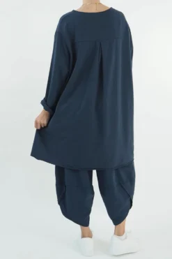 Made In Italy Lagenlook High Low Pocket Sweatshirt Midnight -VogueCurve Store made in italy lagenlook high low pocket sweatshirt navy3.jpg