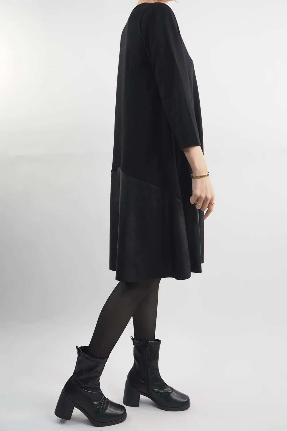 Made In Italy Moxie Pesca Panel Dress Black 4 Made In Italy Moxie Pesca Panel Dress Black - Image 2