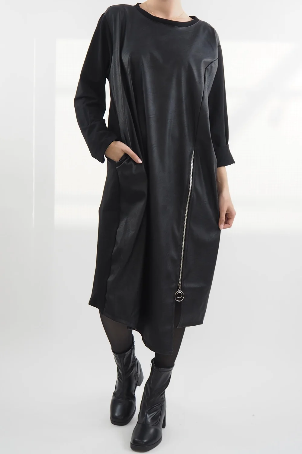 Made In Italy Moxie Pesca Zippy Dress Black 3 Made In Italy Moxie Pesca Zippy Dress Black