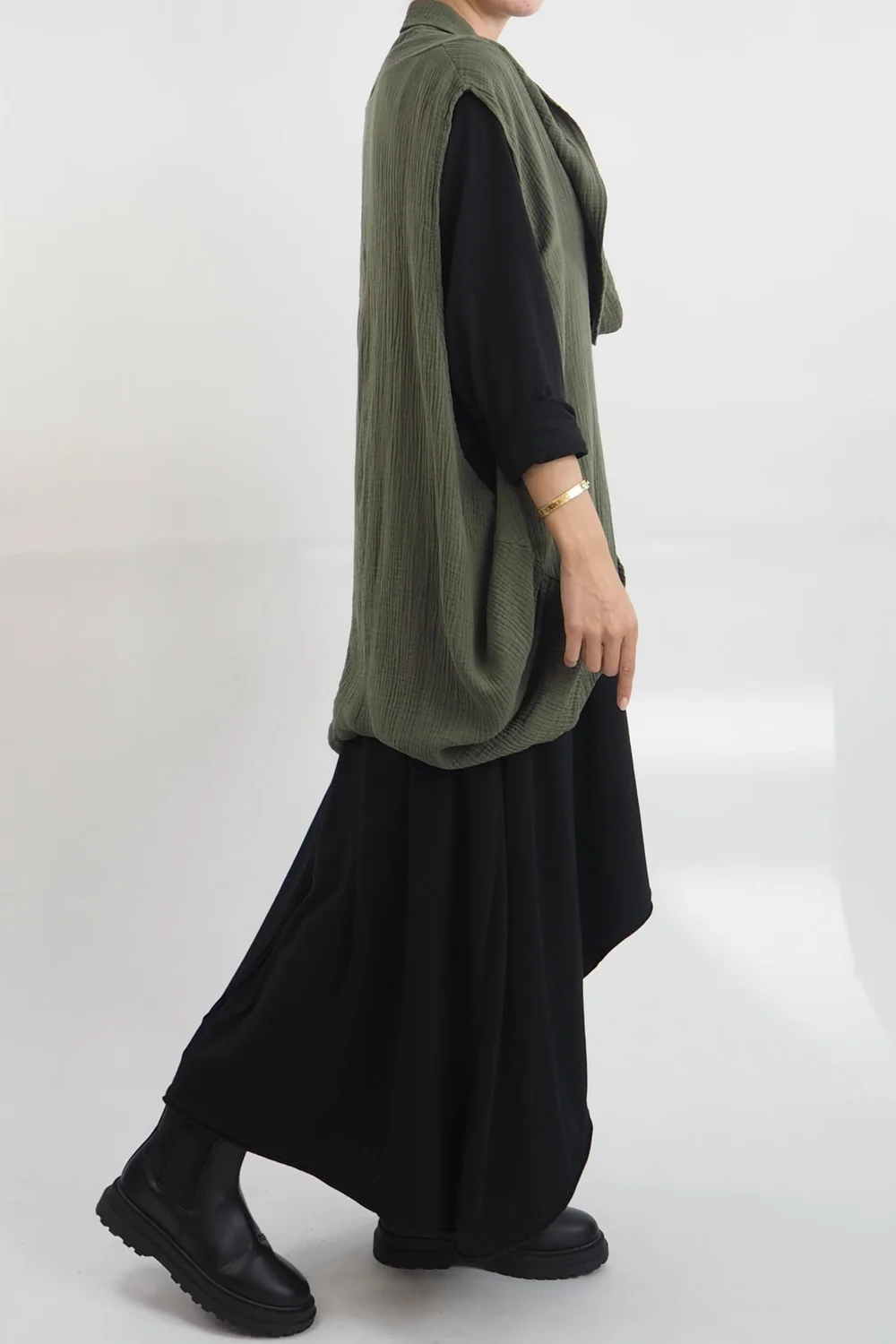 Made In Italy Obi Crepe Cotton Cross Cowl Tank Bonsai 8 Made In Italy Obi Crepe Cotton Cross Cowl Tank Bonsai - Image 6