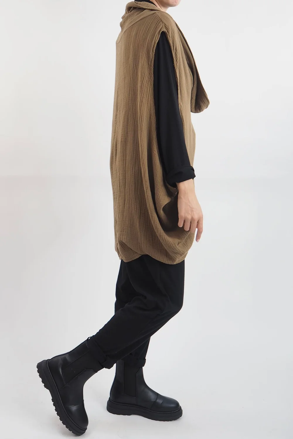 Made In Italy Obi Crepe Cotton Cross Cowl Tank Saddle 4 Made In Italy Obi Crepe Cotton Cross Cowl Tank Saddle - Image 2