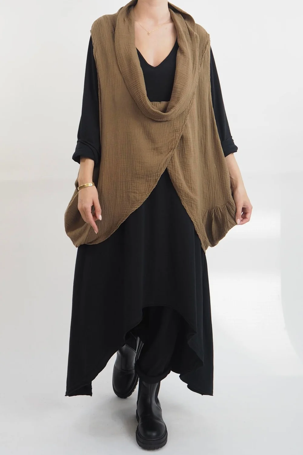 Made In Italy Obi Crepe Cotton Cross Cowl Tank Saddle 7 Made In Italy Obi Crepe Cotton Cross Cowl Tank Saddle - Image 5