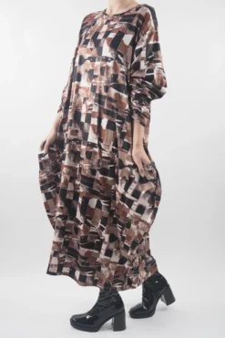 Made In Italy Oversized Tech Soft Cocoon Dress Cubist Chestnut ** -VogueCurve Store made in italy oversized tech soft cocoon dress cubist chestnut3.jpg