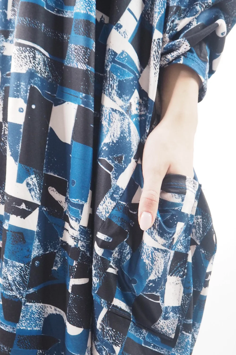 Made In Italy Oversized Tech Soft Cocoon Dress Cubist Sapphire 7 Made In Italy Oversized Tech Soft Cocoon Dress Cubist Sapphire - Image 5