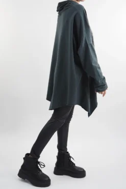 Made In Italy Queeni Star Skull Cuddie Top Charcoal -VogueCurve Store made in italy queeni star skull cuddie top charcoal2.jpg