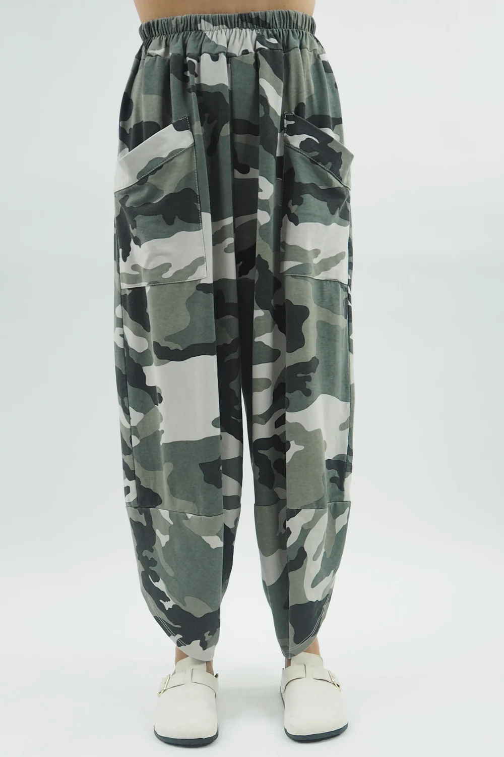 Made In Italy Seven Nations Shelby Cocoon Pant Camo // 3 Made In Italy Seven Nations Shelby Cocoon Pant Camo //