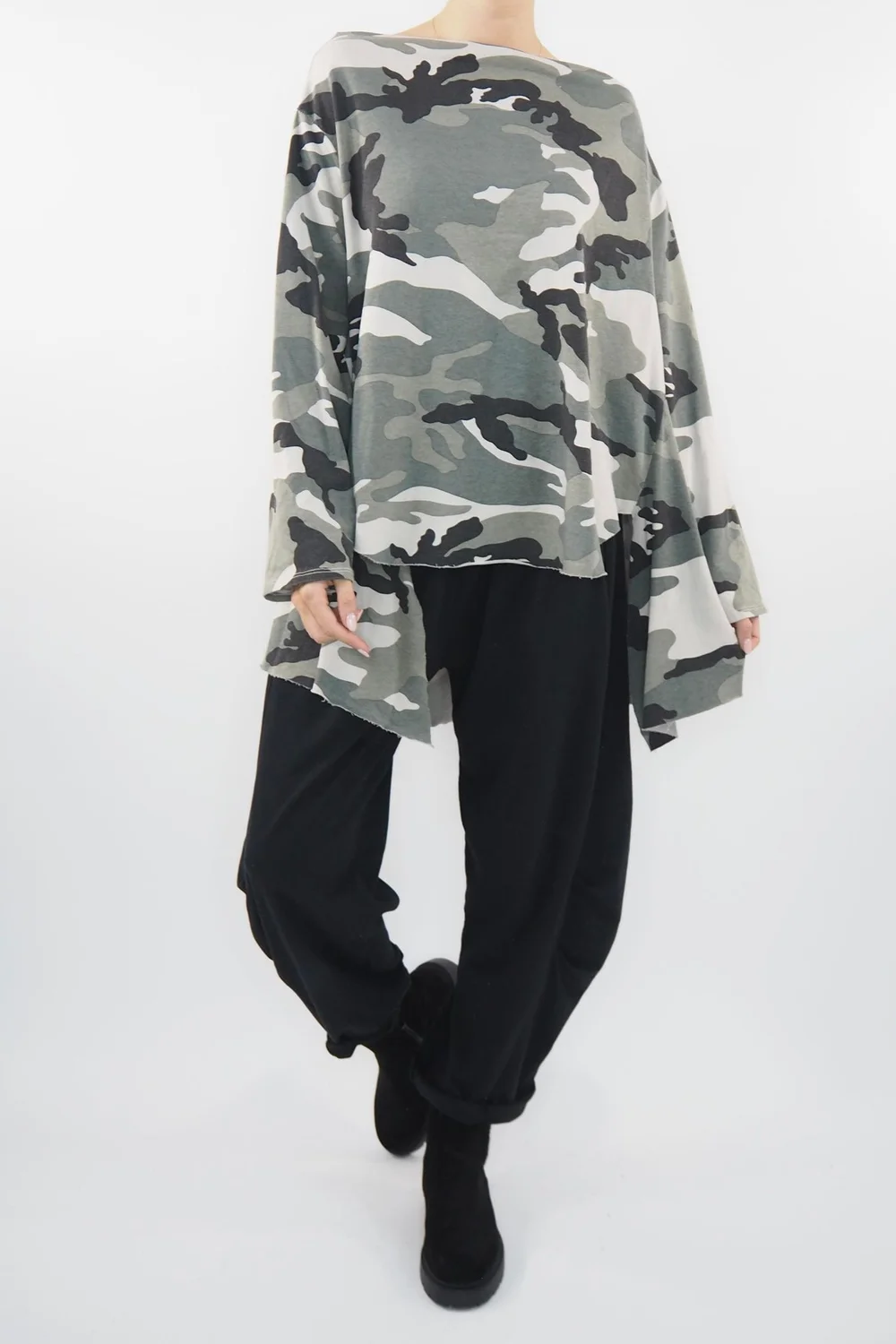 Made In Italy Seven Nations Shelby Sweatshirt Camo 3 Made In Italy Seven Nations Shelby Sweatshirt Camo