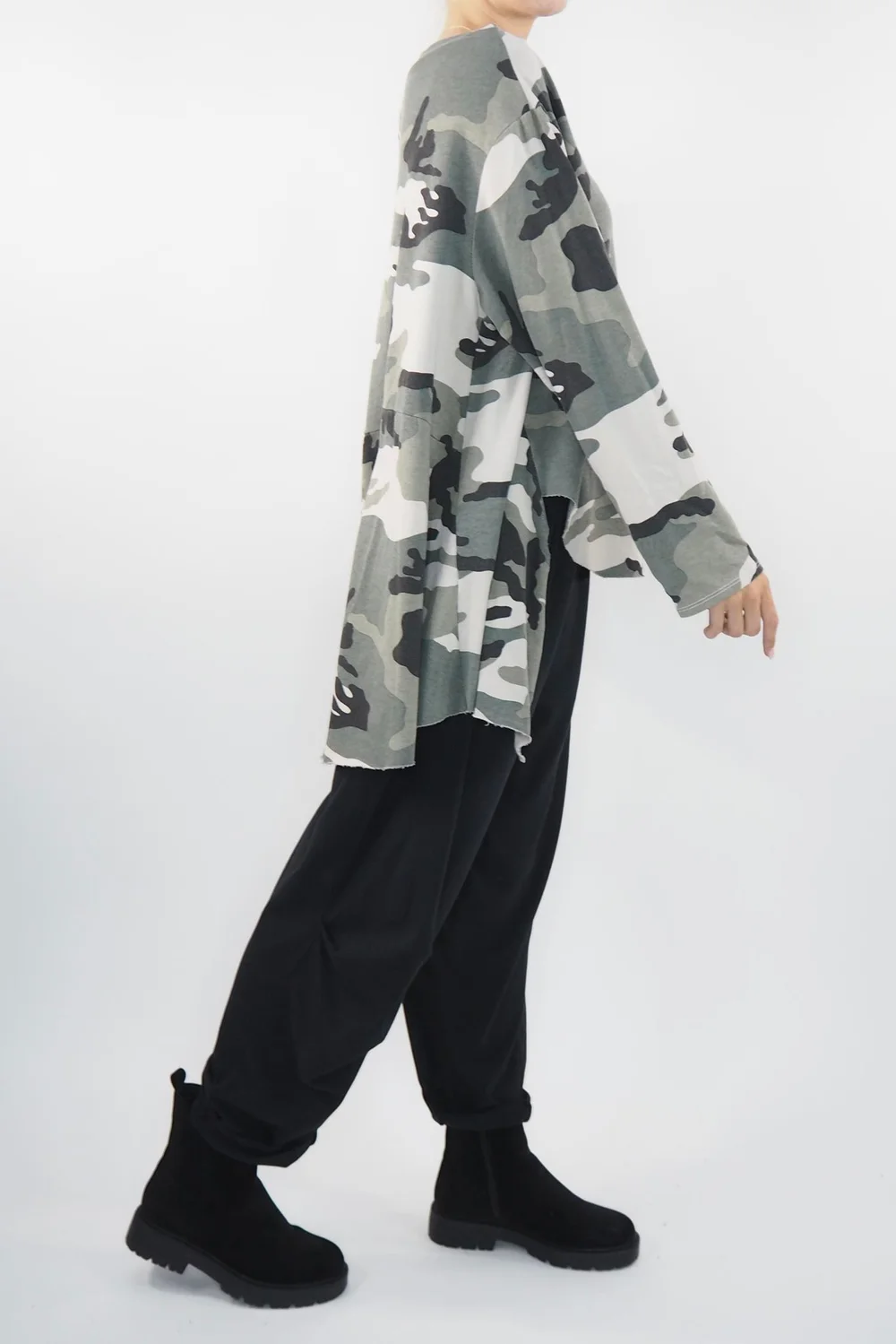 Made In Italy Seven Nations Shelby Sweatshirt Camo 4 Made In Italy Seven Nations Shelby Sweatshirt Camo - Image 2