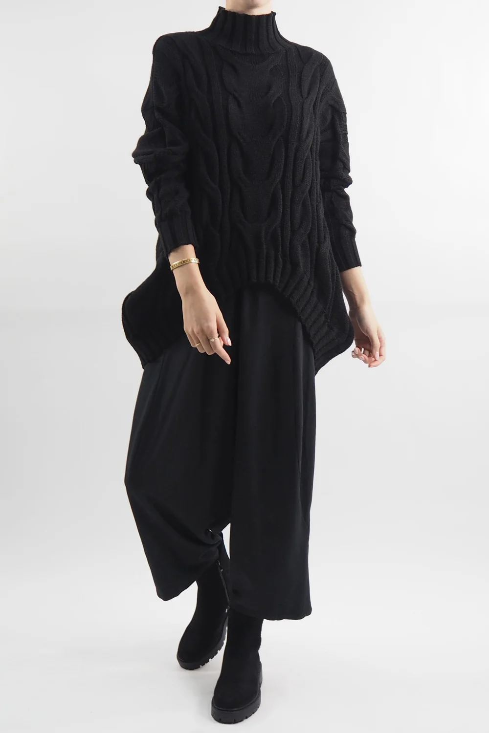 Made In Italy Turtle Cable Guy Knit Top Black 3 Made In Italy Turtle Cable Guy Knit Top Black