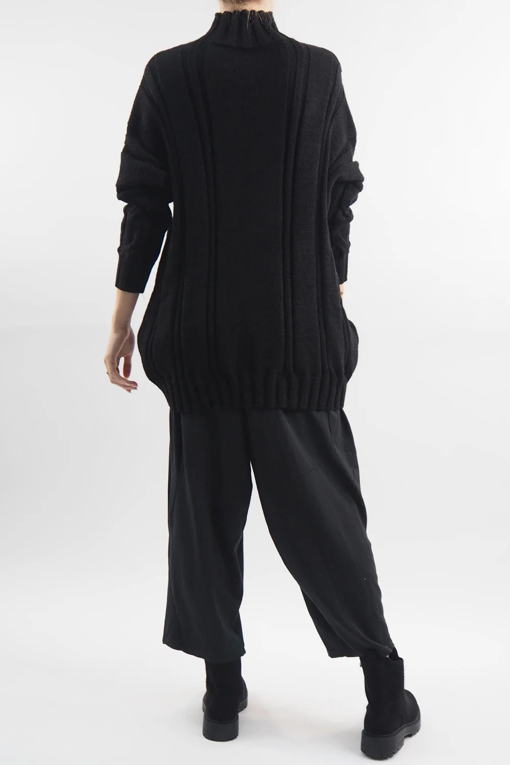 Made In Italy Turtle Cable Guy Knit Top Black 6 Made In Italy Turtle Cable Guy Knit Top Black - Image 4