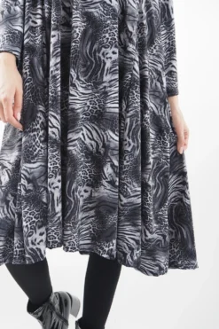 Made In Italy Zadig Leopard Panel Swing Dress Mono 10 Made In Italy Zadig Leopard Panel Swing Dress Mono -VogueCurve Store made in italy zadig leopard panel swing dress mono205.jpg