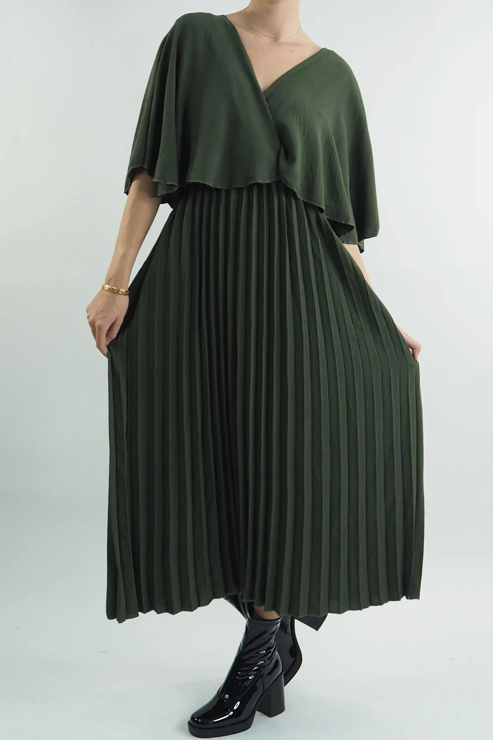 Made In Italy Zeta Cape Dress Khaki 6 Made In Italy Zeta Cape Dress Khaki - Image 4